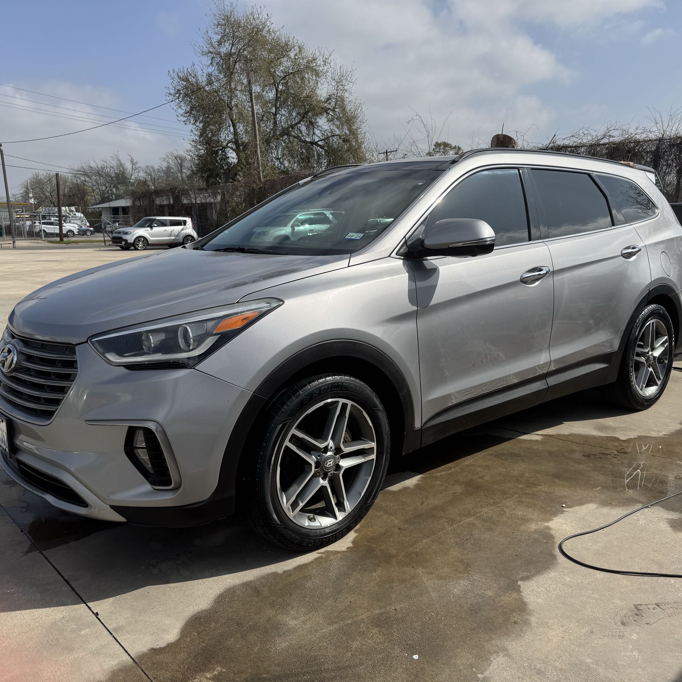 Silver Hyundai Santa Fe after a full wash and detail