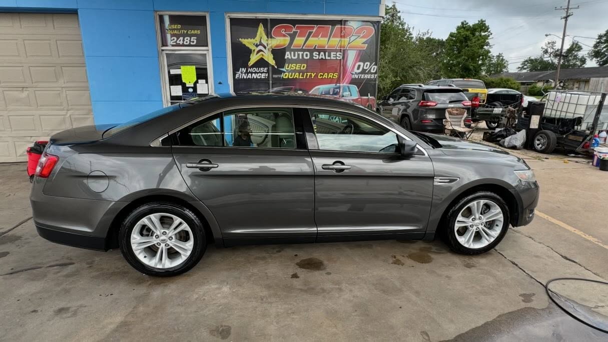 Ford Taurus side profile after hand wash and wax